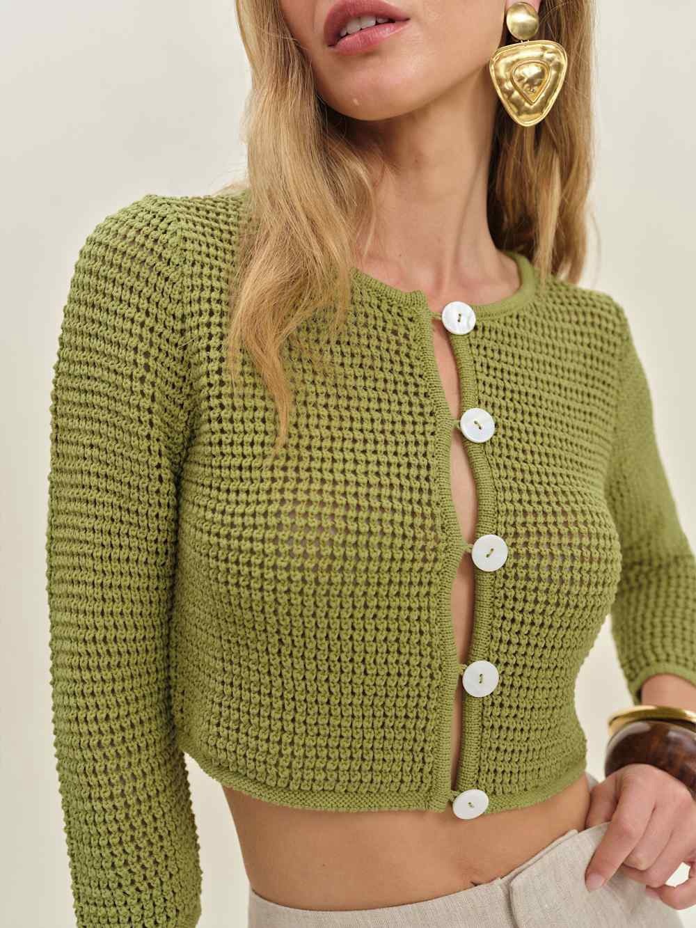 NWOT- Reformation Croissant Cropped Cardigan. Avocado. S